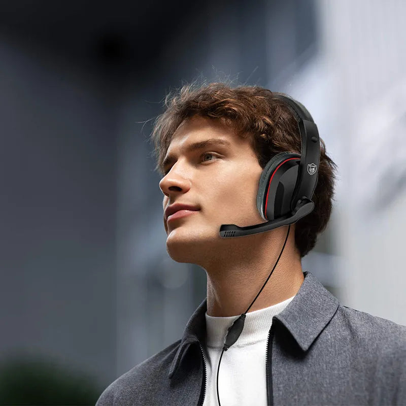 Black wired gaming headset with 6.3mm plug and 40mm speaker drivers