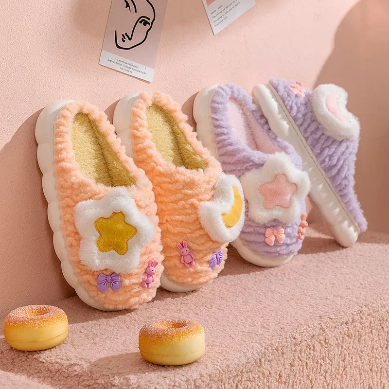Women's light blue animal pattern fleece-lined home slippers with round toe holder and decorative flowers