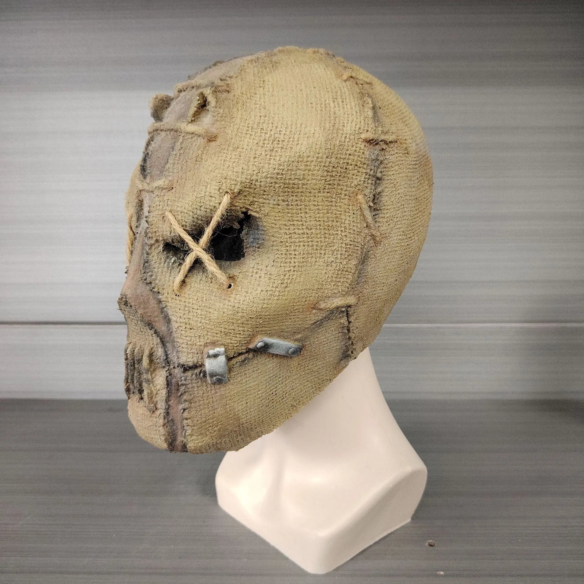 Latex scar skull horror mask for Halloween costumes measuring 31cm tall with full head coverage