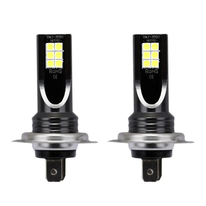 H7 110W LED car fog light bulb with aluminium housing and 12 white SMD LEDs.