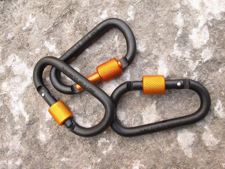 80mm D type aluminium alloy carabiner in black with polished finish