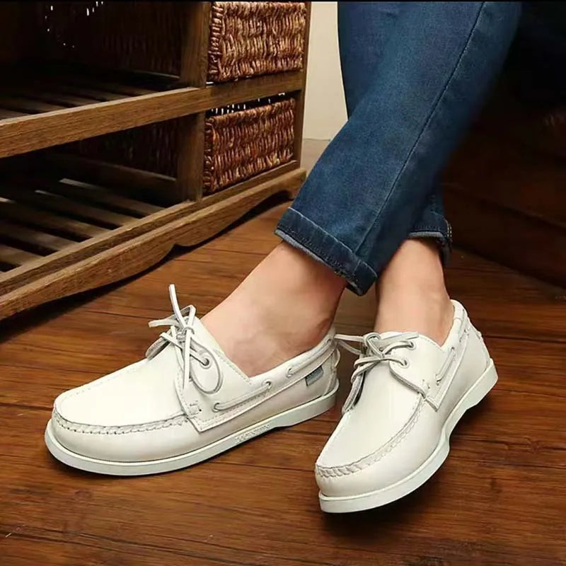Men's British style casual shoes with round toe and flat heel in artificial PU material
