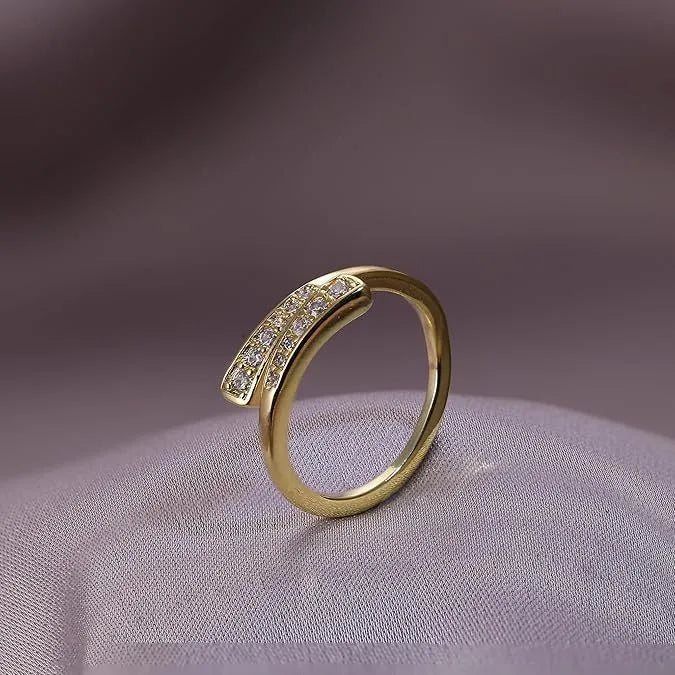 Geometric alloy toe ring with real gold plating in rhinestone or water drop finish