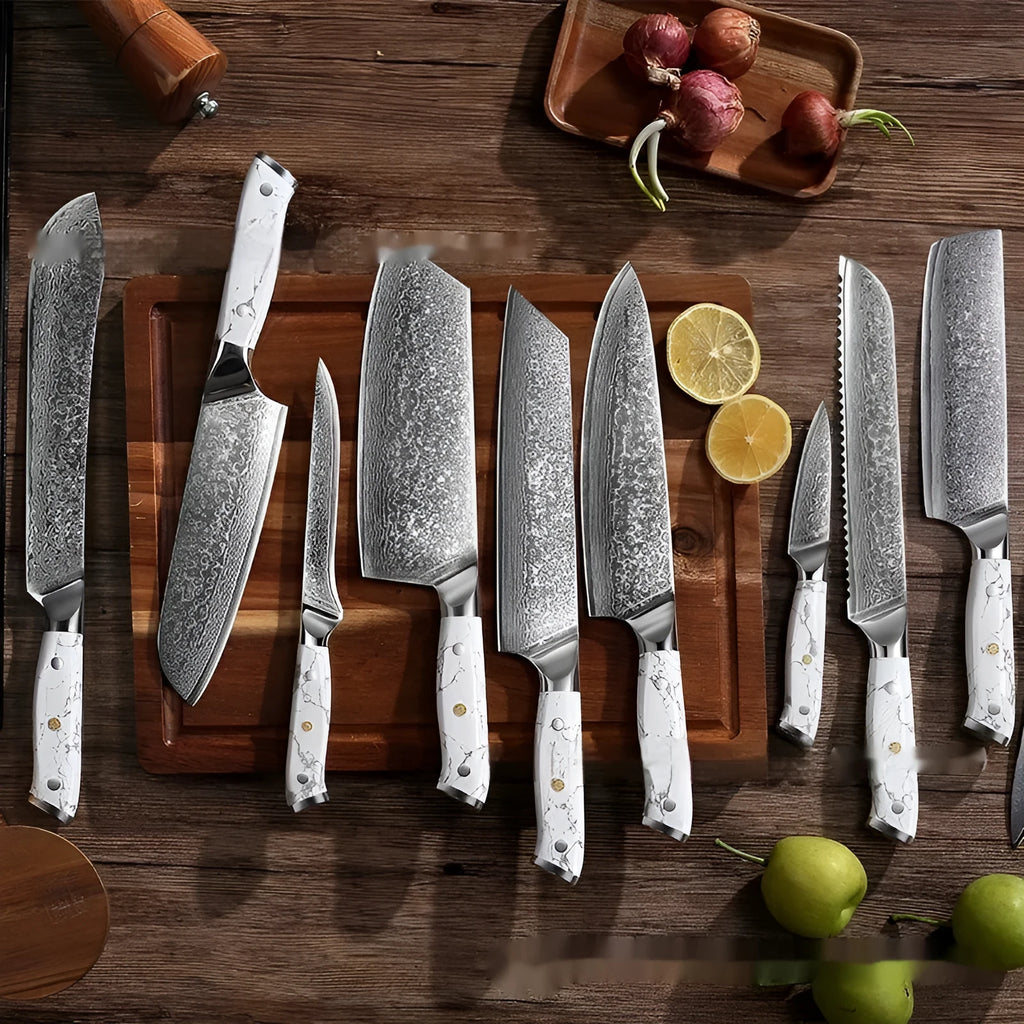 Damascus pattern VG10 steel chef knife with 21cm blade and modern handle