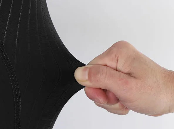 Shock-absorbing cycling pants with cushion padding in black, navy blue, or grey seven-inch overalls design