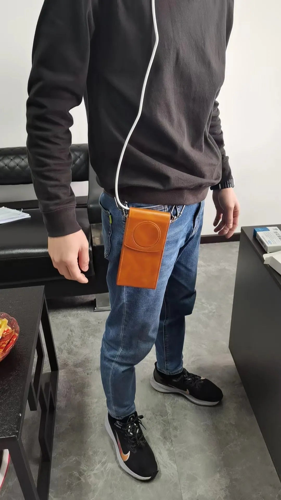 Brown leather storage bag for Apple Vision Pro power supply, portable satchel protective sleeve