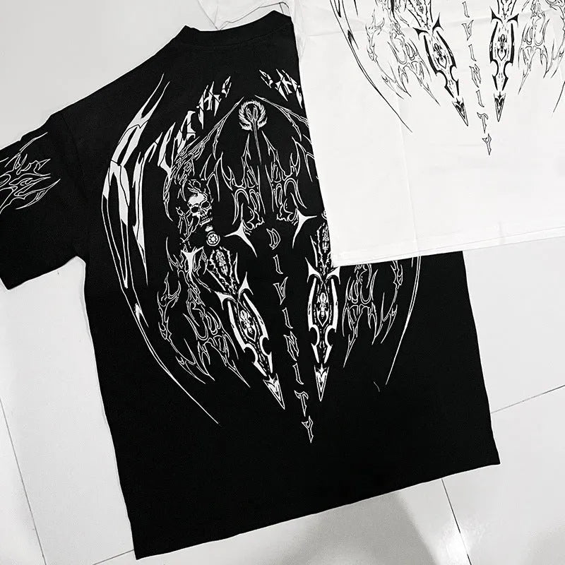 Dark loose fit plus size short-sleeved cotton t-shirt showing gilding detail on chest.
