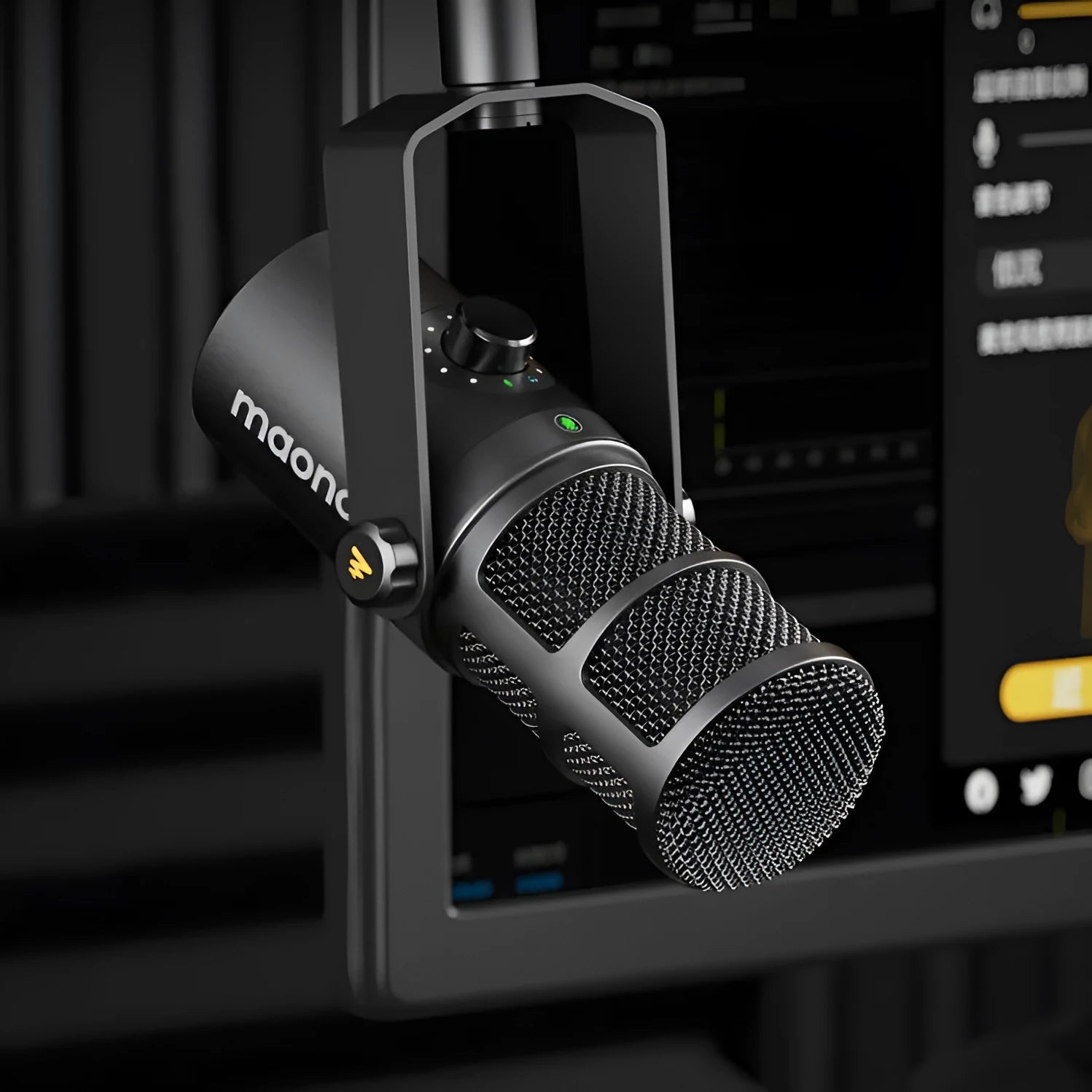 Tianwang Core moving coil microphone with metal body, XLR and USB cables, and stand on desk