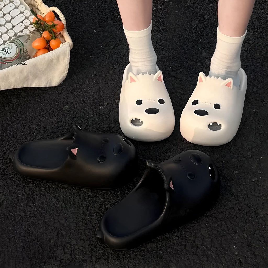 Women's white EVA foam sandal slippers with toe cap design on wooden floor
