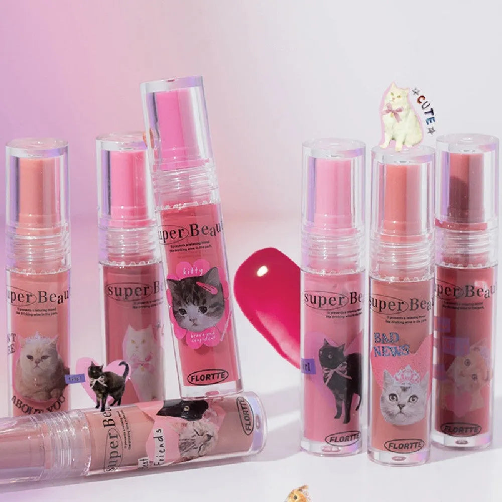 Women's honey lip gloss with mirror water light texture in sample colour