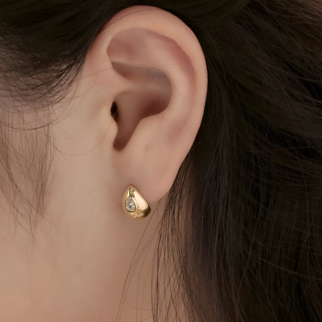 Pair of women's casual glossy zircon earrings in 925 silver, 8.2 x 13.4mm, platinum or gold finish