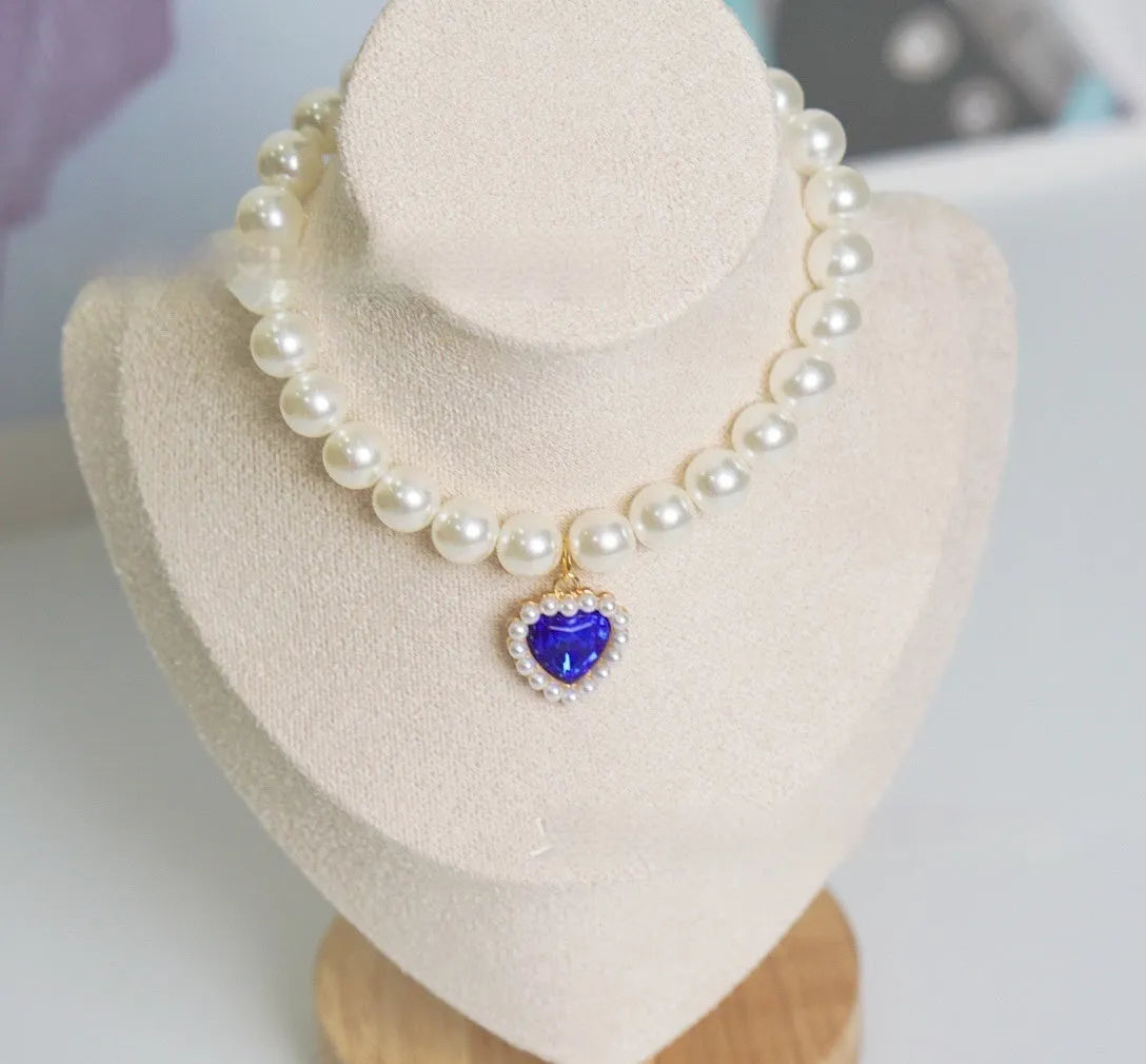 Decorative cat collar necklace with love gem design in translucent colours