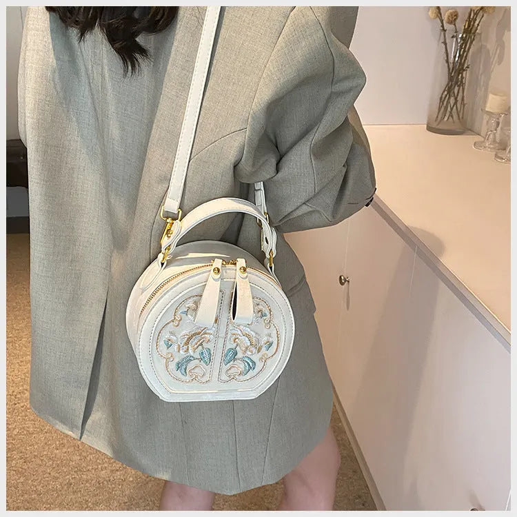 Soft Chinese embroidery shoulder messenger bag with horizontal square shape and adjustable strap