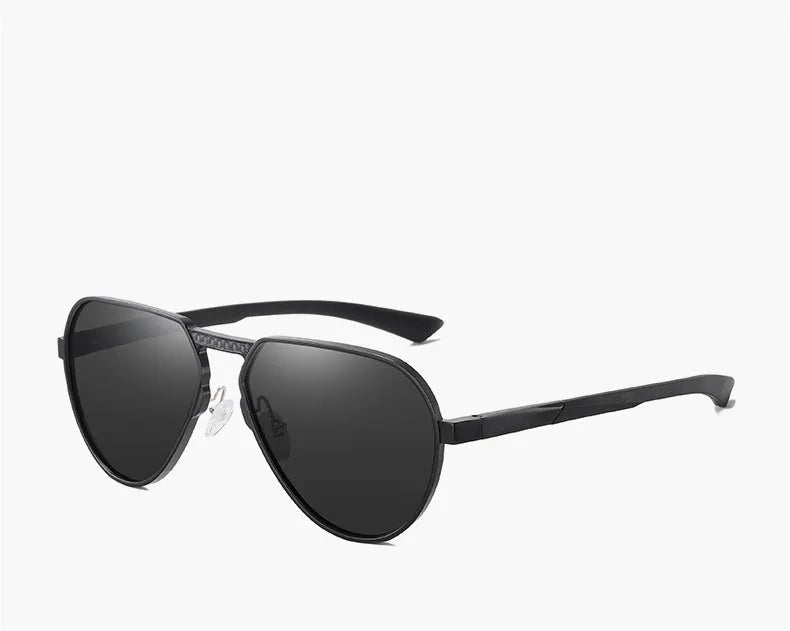 All-aluminum-magnesium alloy polarised sunglasses with large black frame and black gray TAC lens