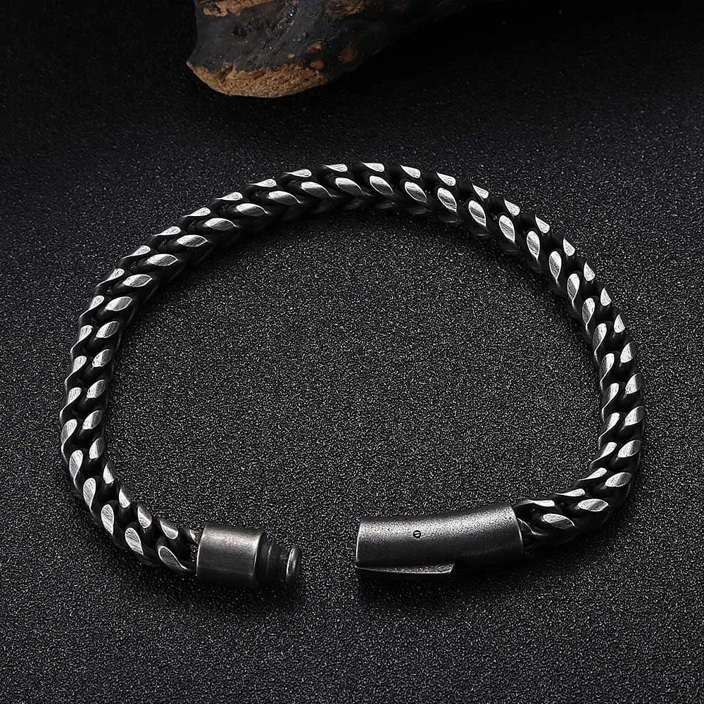 Men's titanium steel retro geometric bracelet with irregular shape, available in 19.5cm and 21.5cm lengths