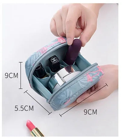 Cube-shaped cotton makeup storage bag in blue, pink, white, and white-pink colour options.