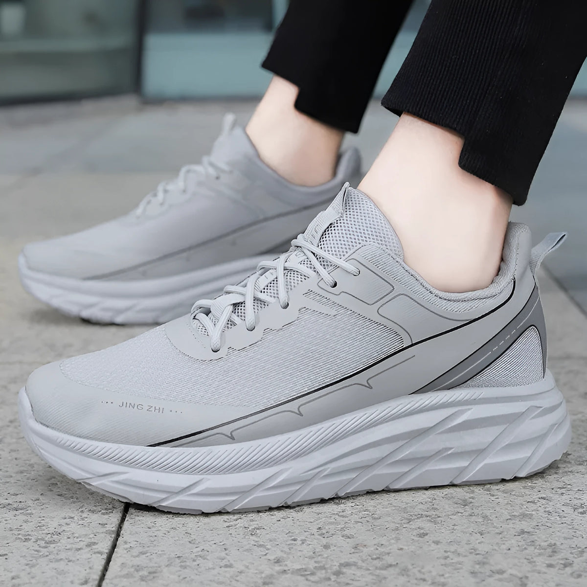 Men's thick-soled anti-skid lace-up casual sneakers in black with rubber sole and PU upper
