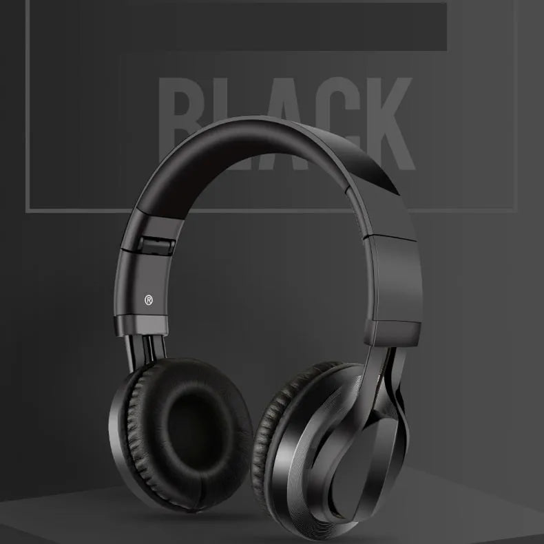 Black wired karaoke headphones with microphone and 40mm drivers for mobile phones