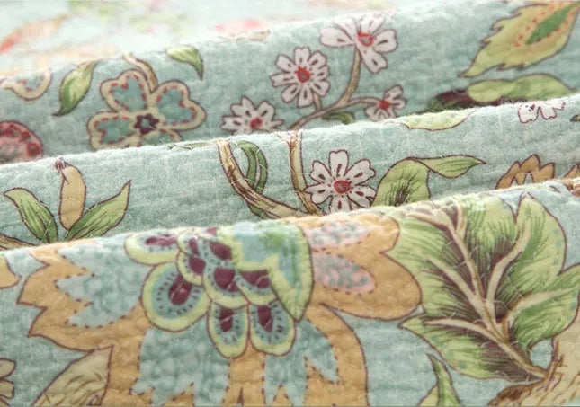 Blue 230 x 250 cm 100% cotton quilted bedspread with plants and flowers