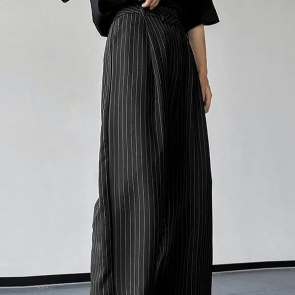 Black men's casual trousers with vertical striped pleats and an elasticated waistband