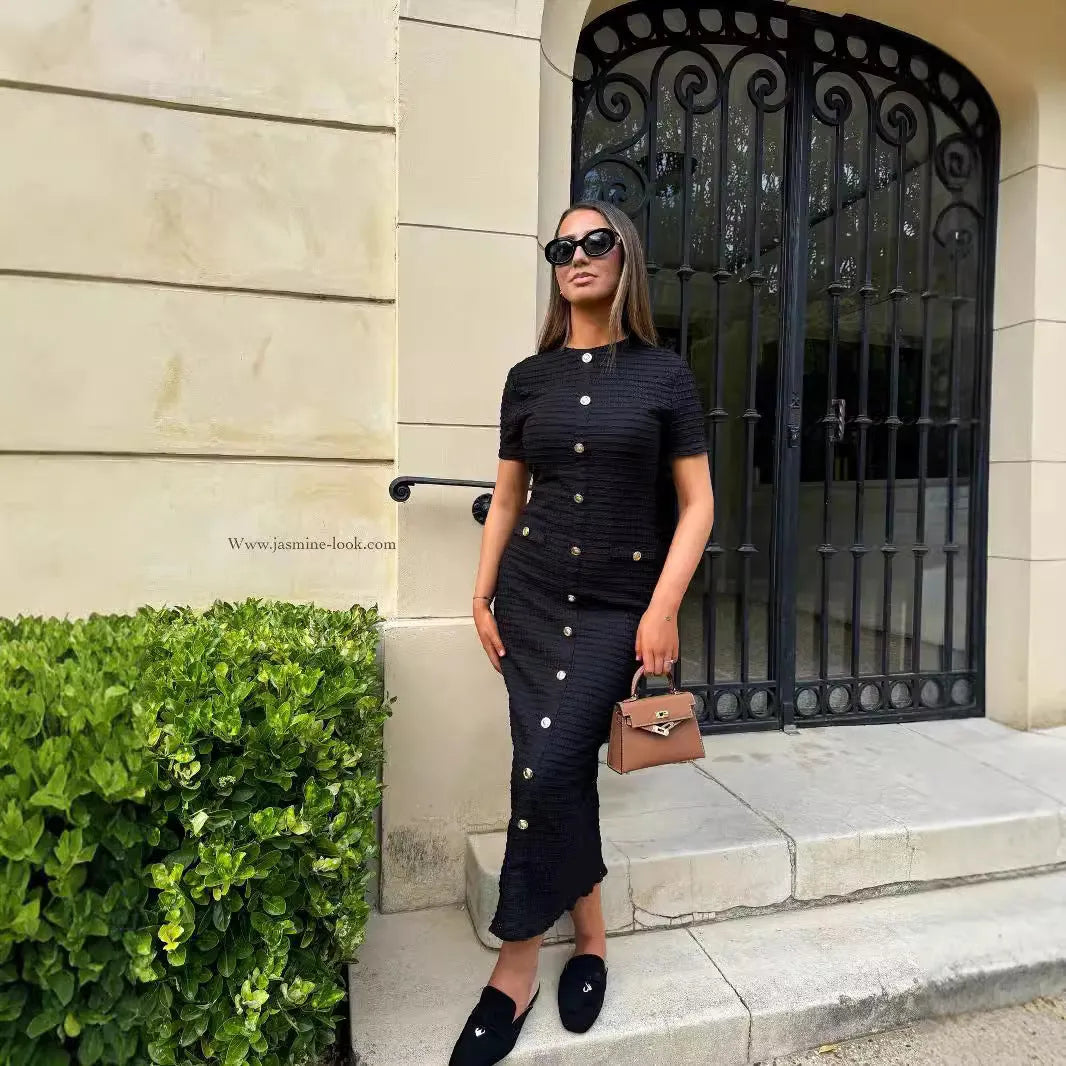 French retro slim fit knitted long-sleeved dress with button detailing and one-step skirt