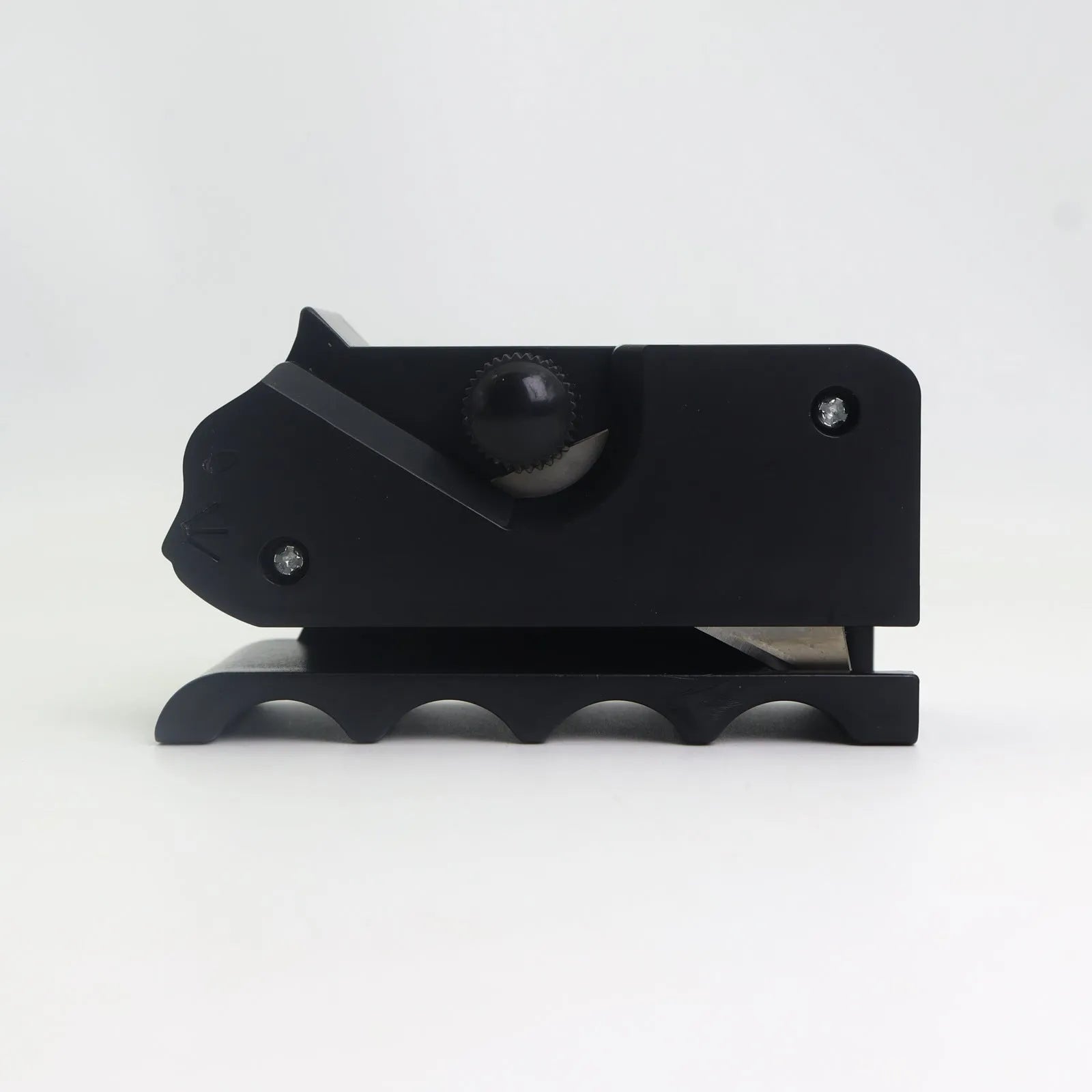 Cartoon cat-shaped ABS plastic cutter for cutting corrugated paper in red colour