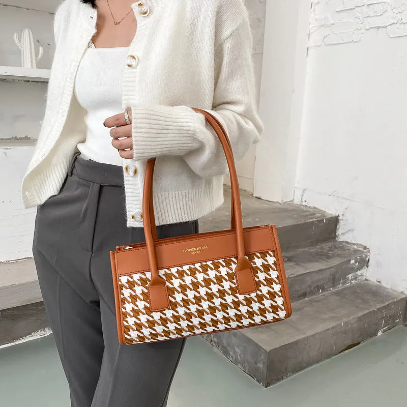 New Tide black plaid horizontal square cross-body handbag for women 28x16x8.5 cm