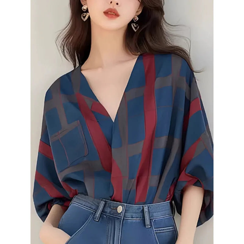 Women's casual loose-fit painted pullover top with drop-shoulder sleeves in polyester fabric