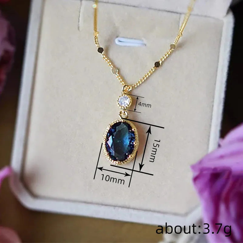 Gold geometric French retro copper necklace with electroplated finish