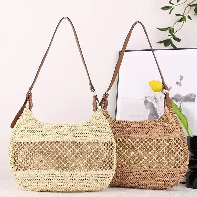 Women's casual straw cross body bag in horizontal square shape with sandwich pocket design