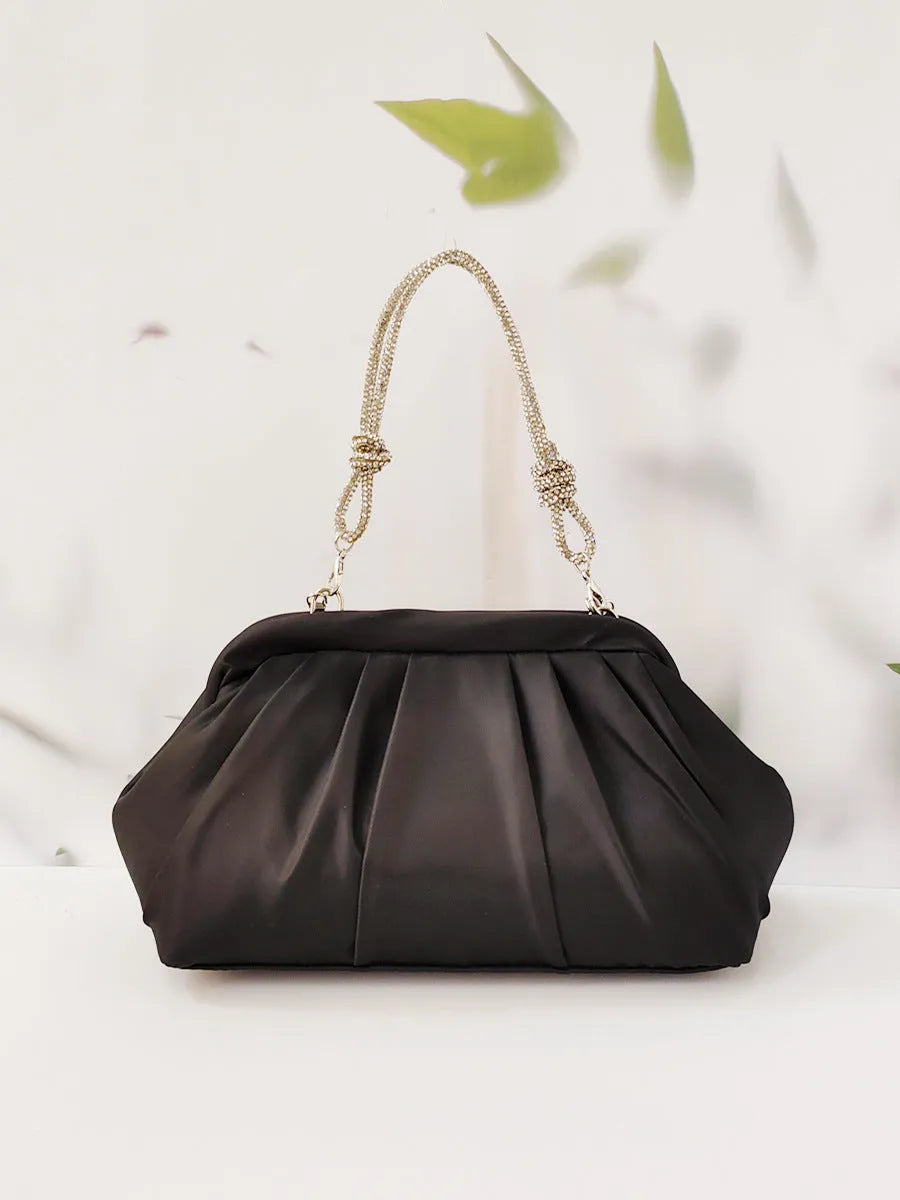 Women's soft polyester large-capacity shoulder messenger bag in shell shape with chain strap.