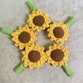 Hand-woven yellow and green sunflower pen cover for Teacher's Day gifts