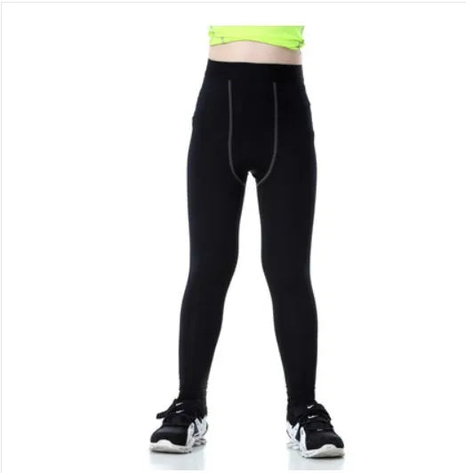 Children's sportswear set with polyester spandex athletic clothing in black and green colours