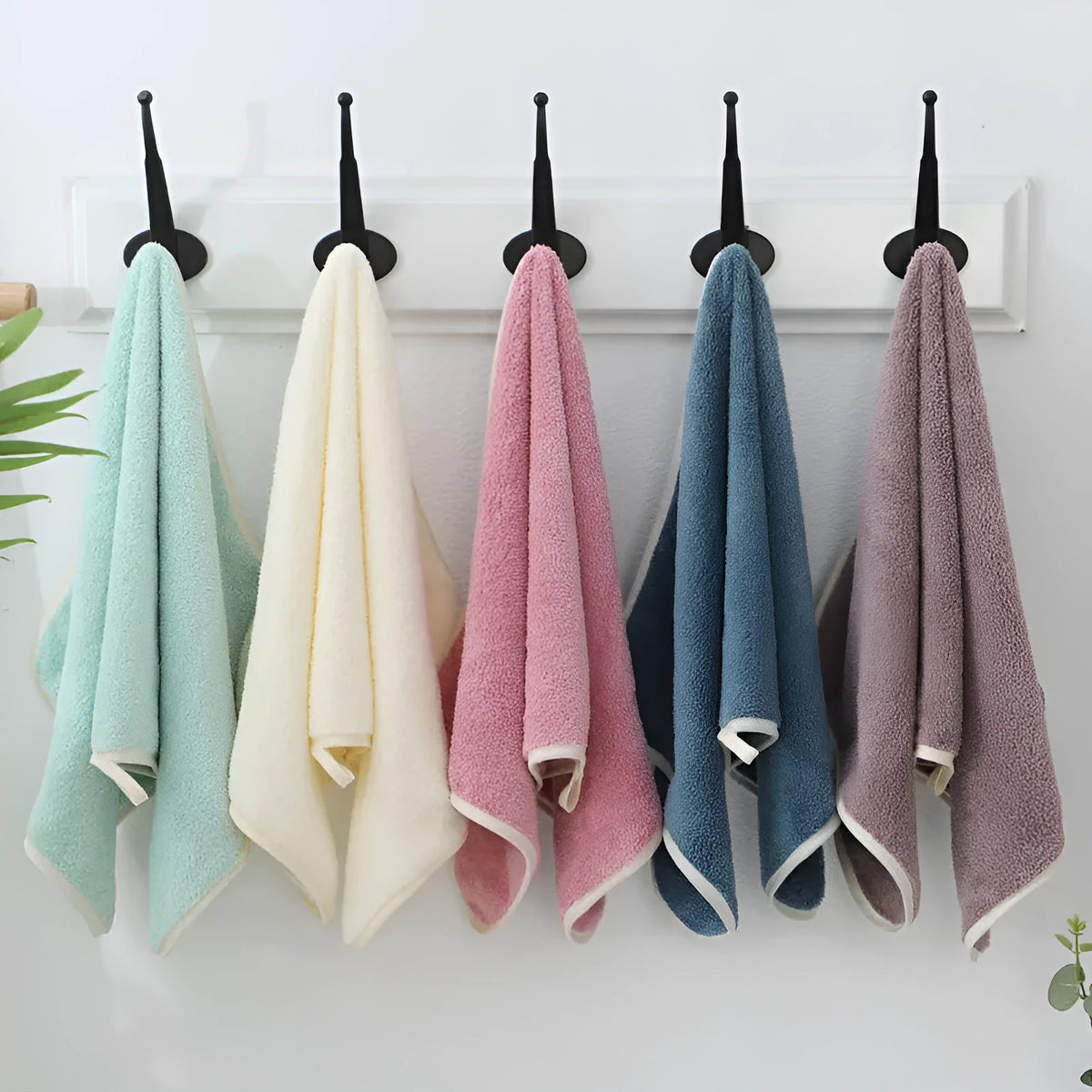 Thickened absorbent coral fleece face washing towel, 30x60cm, in one of nine colours
