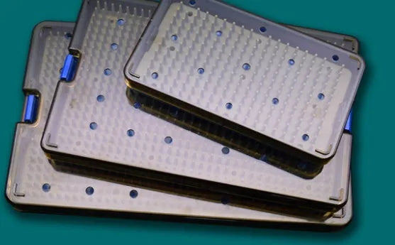 Flexible transparent silicone disinfection box with lid for UV steriliser, shown in three sizes.