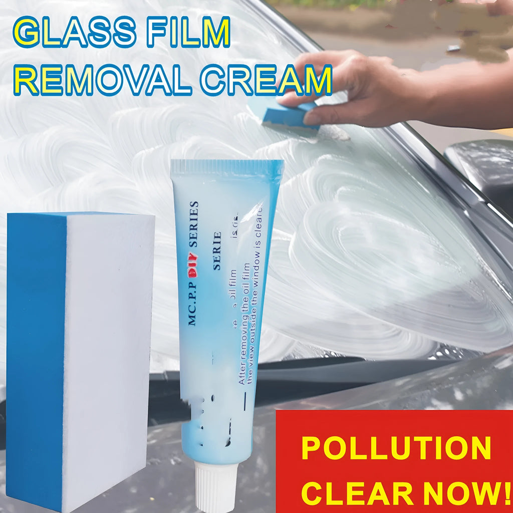 15ml white bottle of car glass anti-fog spray with English packaging for rain repellent treatment