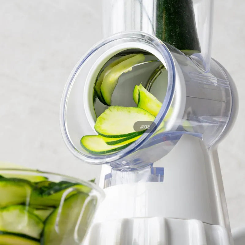 3 In 1 manual vegetable slicer in white BPA-free plastic with stainless steel blades and suction feet