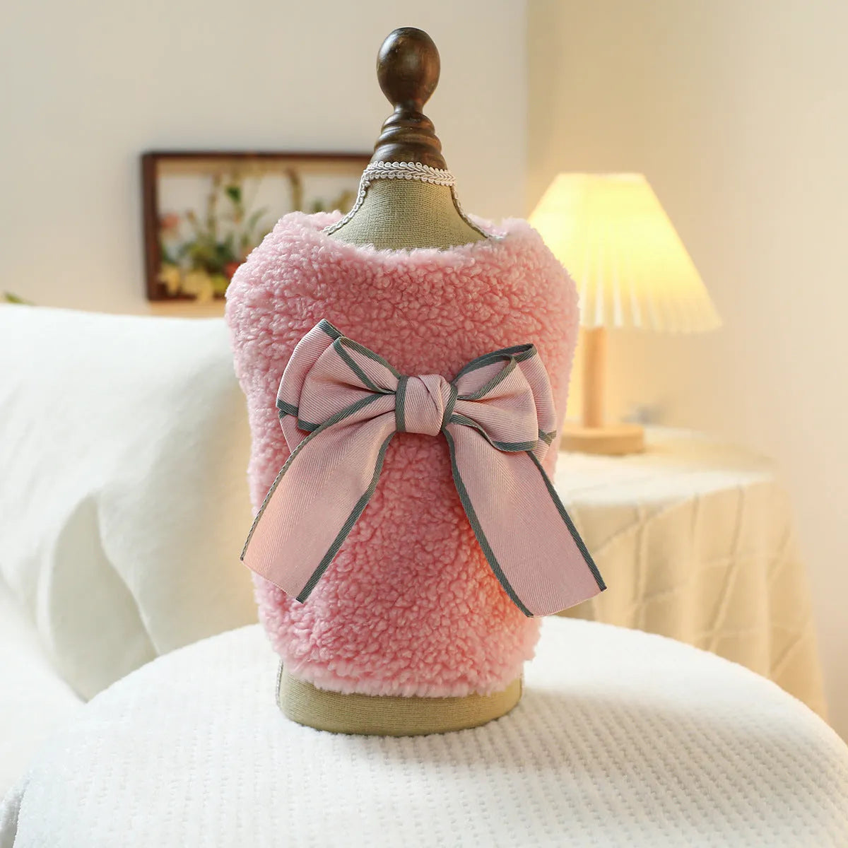 Bowknot polyester pet vest in blue, pink, or white, sizes XS to XL, chest 30-54cm