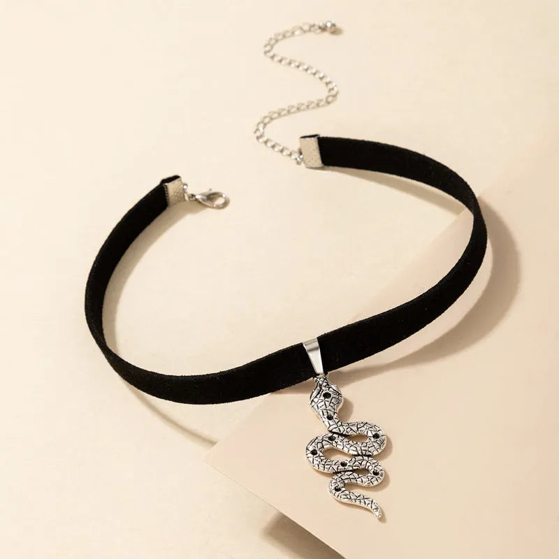 Gothic snake choker necklace in silver or gold alloy with baroque styling for women