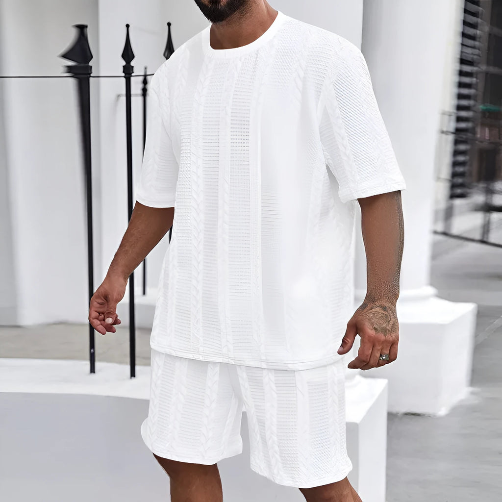 Knitted jacquard pullover and shorts set in solid colour on a mannequin