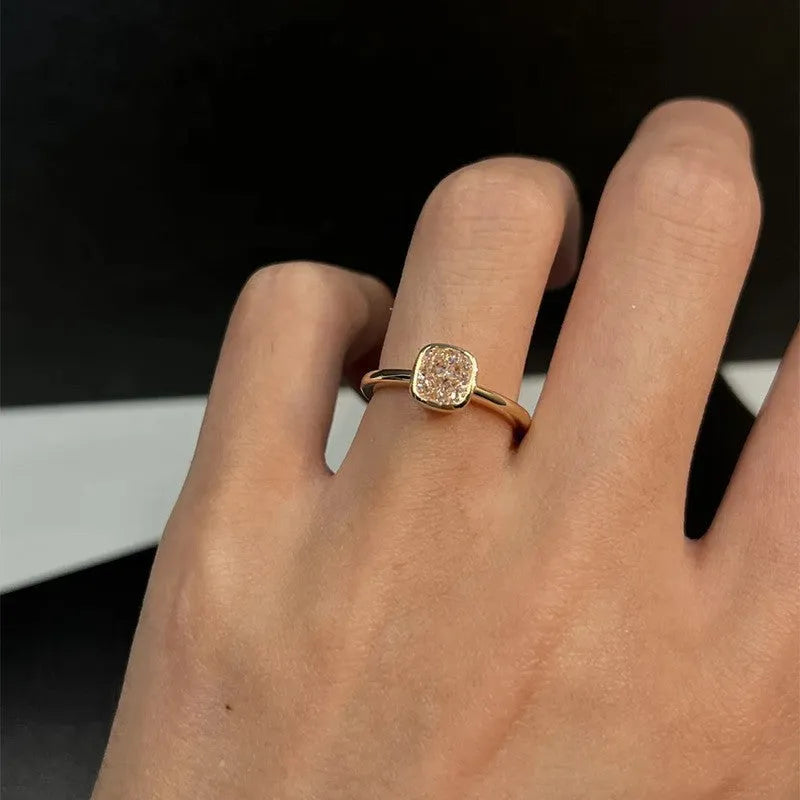 Vintage single diamond ring for women, electroplated copper, white diamond colour, adjustable opening size