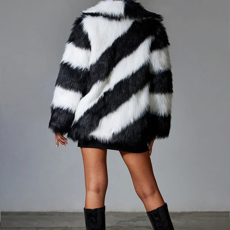 Women's faux fur coat with contrast lapel and fur collar in picture colour.