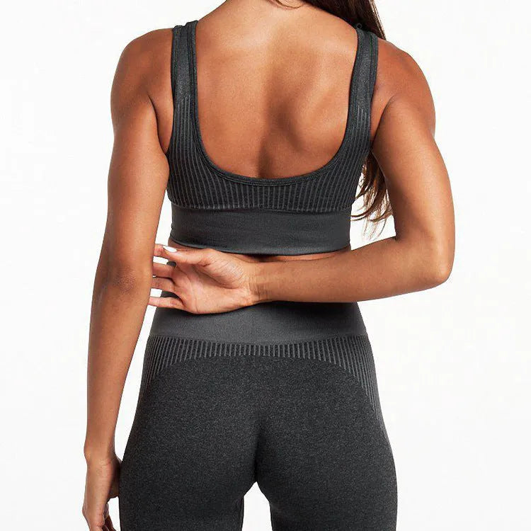 Womens seamless shorts fitness suit in black and white, summer athletic wear tight fit