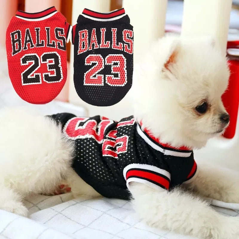 Black and red dog sweatshirt vest in polyester fabric with sizes from S to XXL