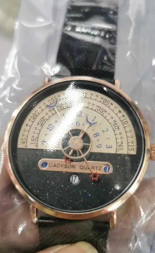 Men's gold and silver 40mm waterproof quartz watch with round dial and sports styling