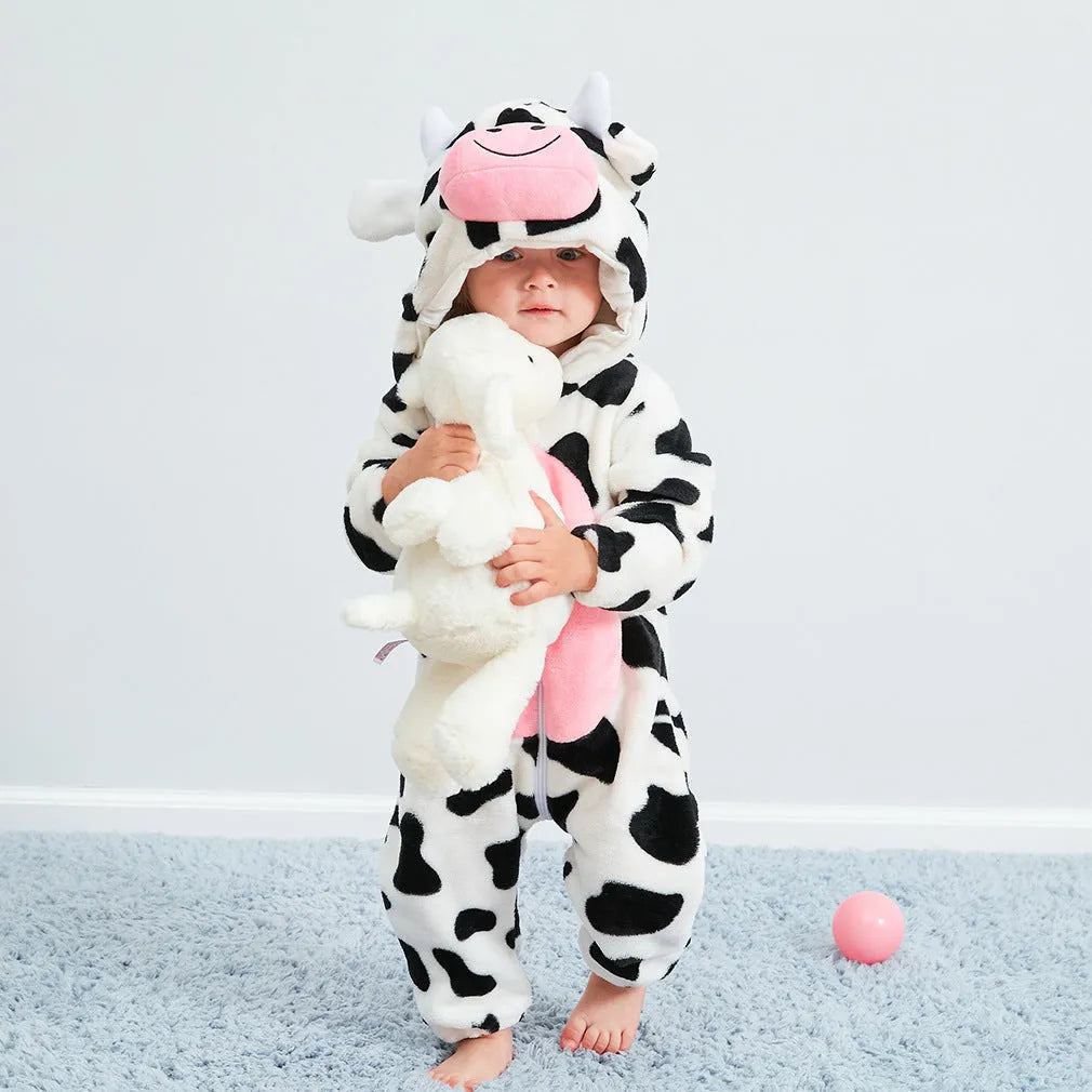 Neutral baby flannel jumpsuit in cow print with hood and long sleeves, available in sizes 70cm to 100cm for newborns