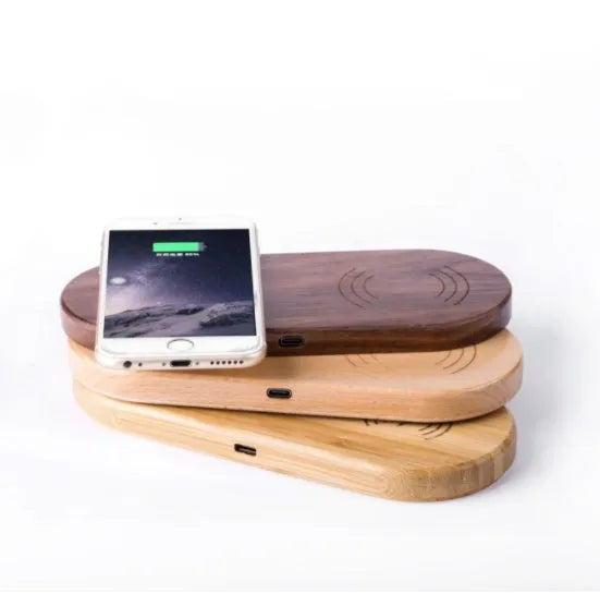Wood wireless charger in bamboo, beech or walnut with direct charge and 5 V input