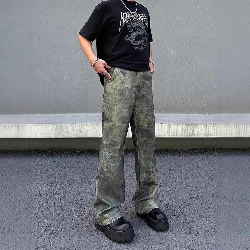 Men's straight-leg jeans with a retro digital camouflage pattern in a picture colour.