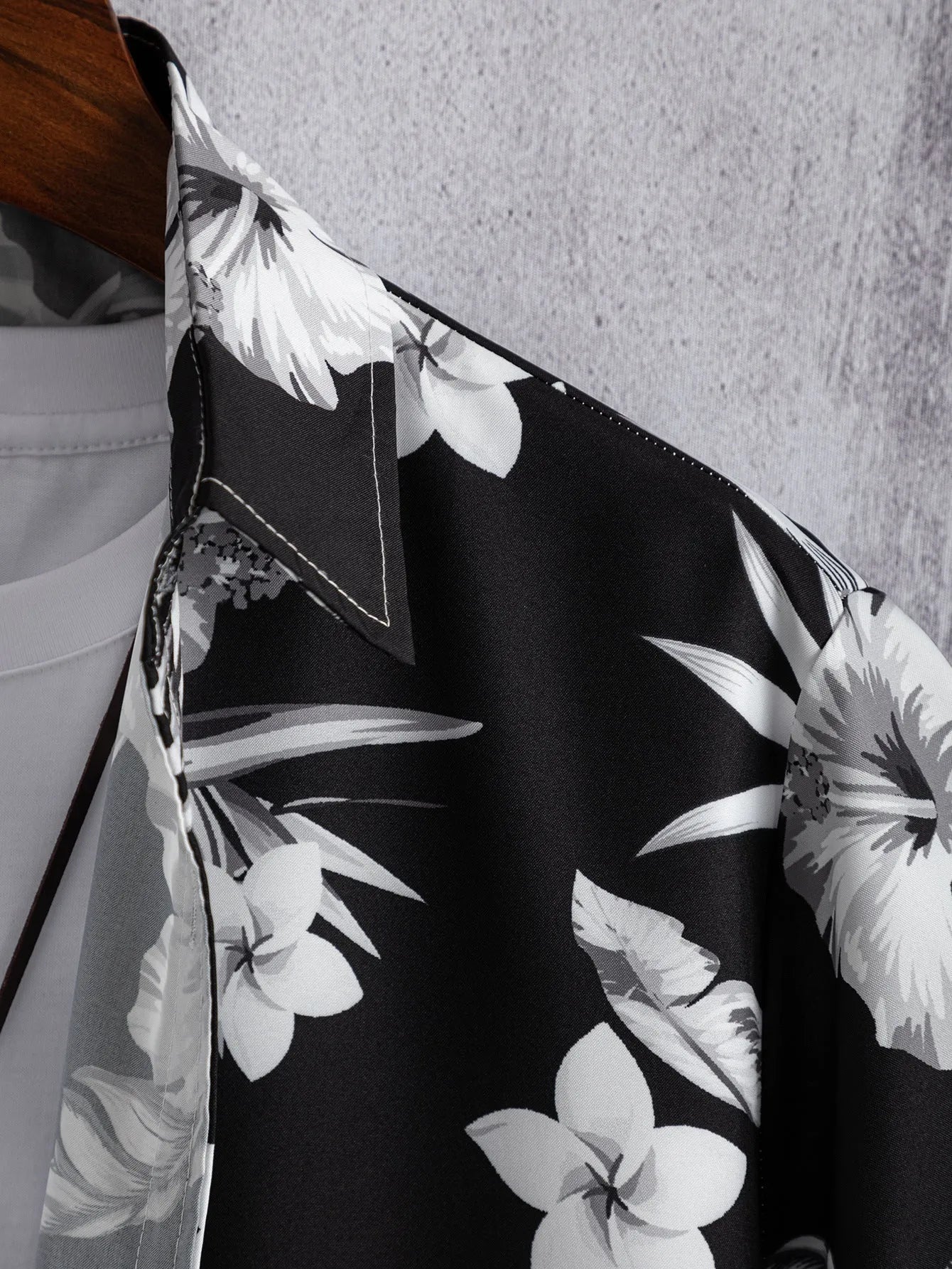 Men's digital printed shirt with colour matching pattern in blue, available in cotton polyester fabric