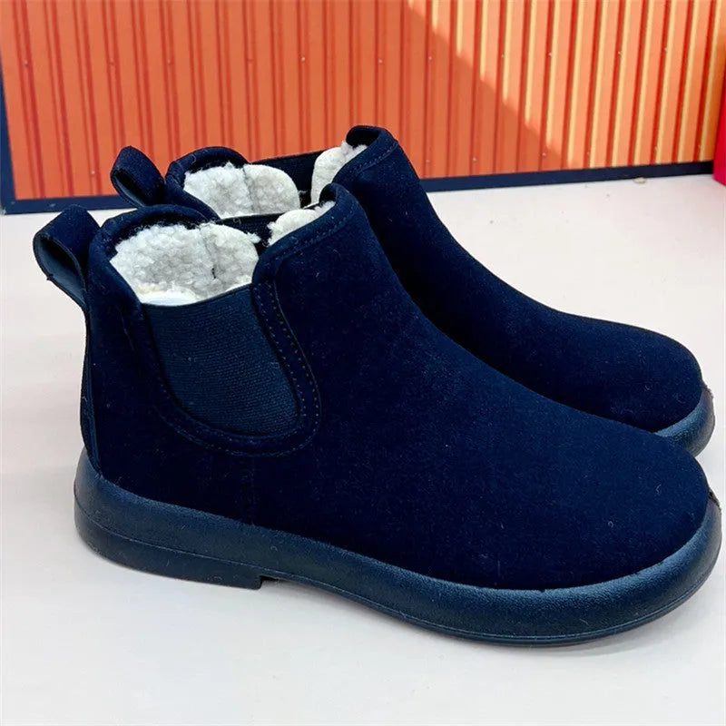 Women's flat bottom suede ankle boots in black, round toe, casual style